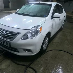 Nissan Sunny 2014