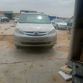 Toyota Sienna 2009