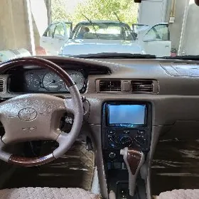 Toyota Camry 2000