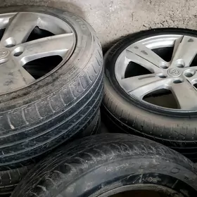 Diska teker 235..45..R18