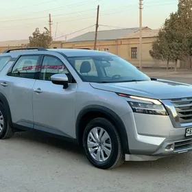 Nissan Pathfinder 2022