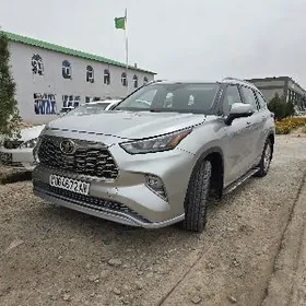 Toyota Highlander 2020