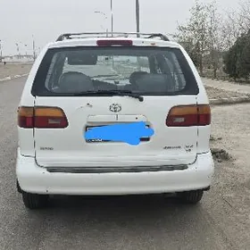 Toyota Sienna 2000