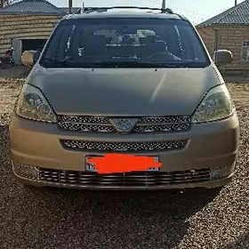 Toyota Sienna 2004