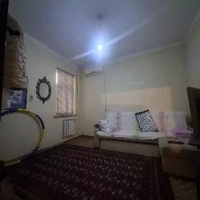 Аренда Мир 6 2ком +столовая