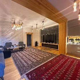 ЦЕНТР️2-КОМН. 1-ЭТАЖ