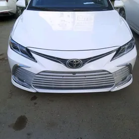 Toyota Camry 2023