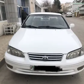 Toyota Camry 1998