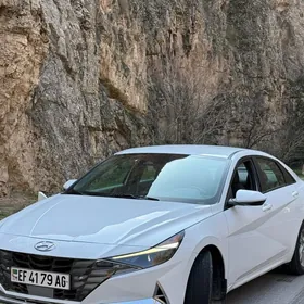 Hyundai Elantra 2021