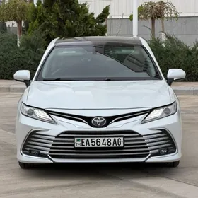 Toyota Camry 2020