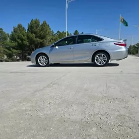 Toyota Camry 2017