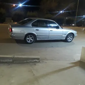 BMW 520 1990