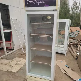 витрина холодильник