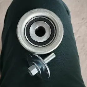 Hilux дизель24 натижител ролик