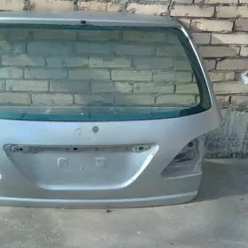 Lexus yzky  Bagaz kapot