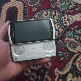 Sony Ericsson R800i