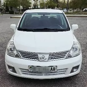 Nissan Versa 2010