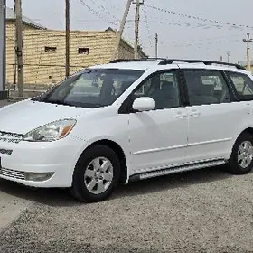 Toyota Sienna 2005