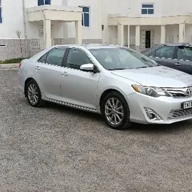 Toyota Camry 2013