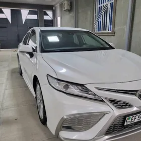 Toyota Camry 2020