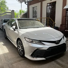 Toyota Camry 2023