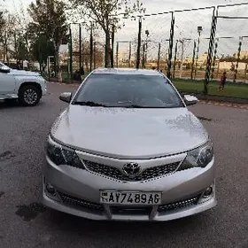 Toyota Camry 2013