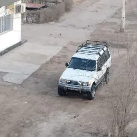 Mitsubishi Pajero 1995