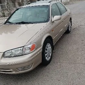 Toyota Camry 2001