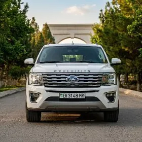 Ford Expedition 2021