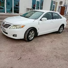 Toyota Camry 2010