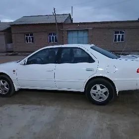Toyota Camry 2001