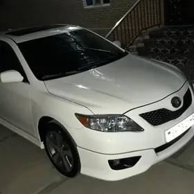 Toyota Camry 2011