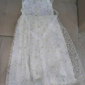 Детское белоснежное платье