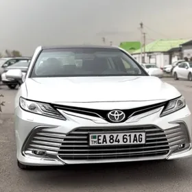 Toyota Camry 2022