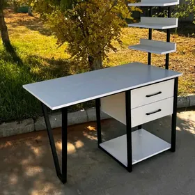 Manikyur stol маникюрный стол