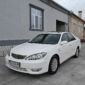 Toyota Camry 2004