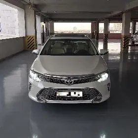 Toyota Camry 2016