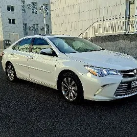 Toyota Camry 2016