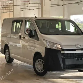 Toyota Hiace 2025