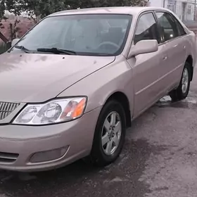 Toyota Avalon 2000