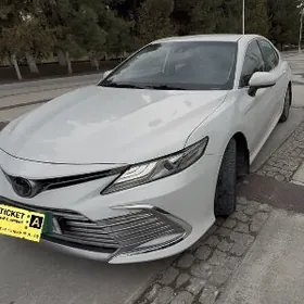 Toyota Camry 2020