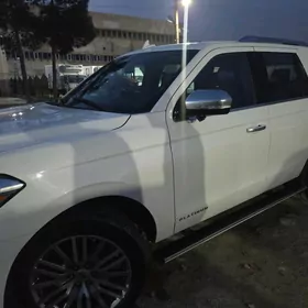 Ford Expedition 2023