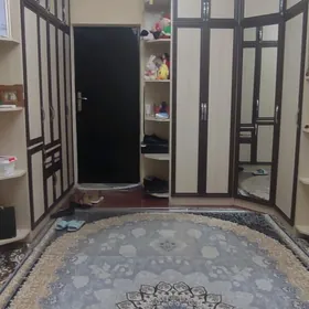 Мир 7 3 комнатная 4 этаж