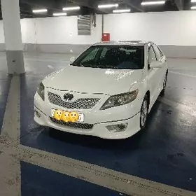 Toyota Camry 2011