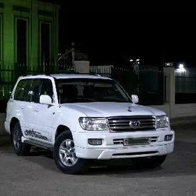 Toyota Land Cruiser 2000