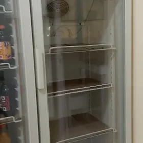 Витрина холадиник