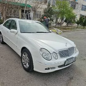Mercedes-Benz E350 2006