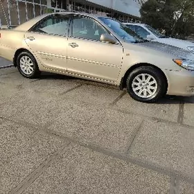 Toyota Camry 2005