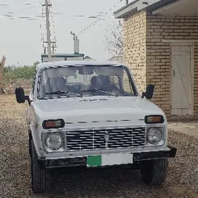 Lada Niva 1986