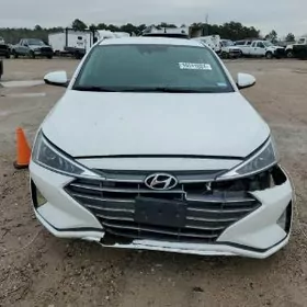 Hyundai Elantra 2019
